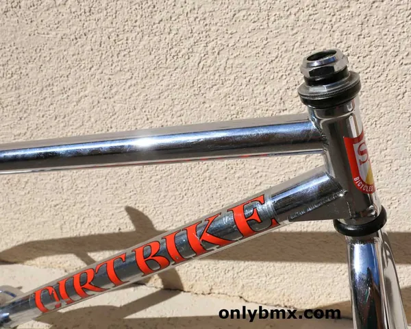 S&M Dirtbike Frame and Pitchforks